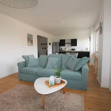 Joli Appartement Au Calme Lay-Saint-Christophe Exterior photo